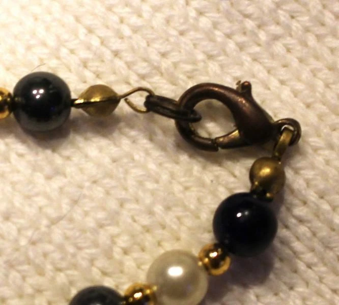 #Colar vintage de 47 cm com pérolas iridescentes, pretas e bolas douradas – photo 6